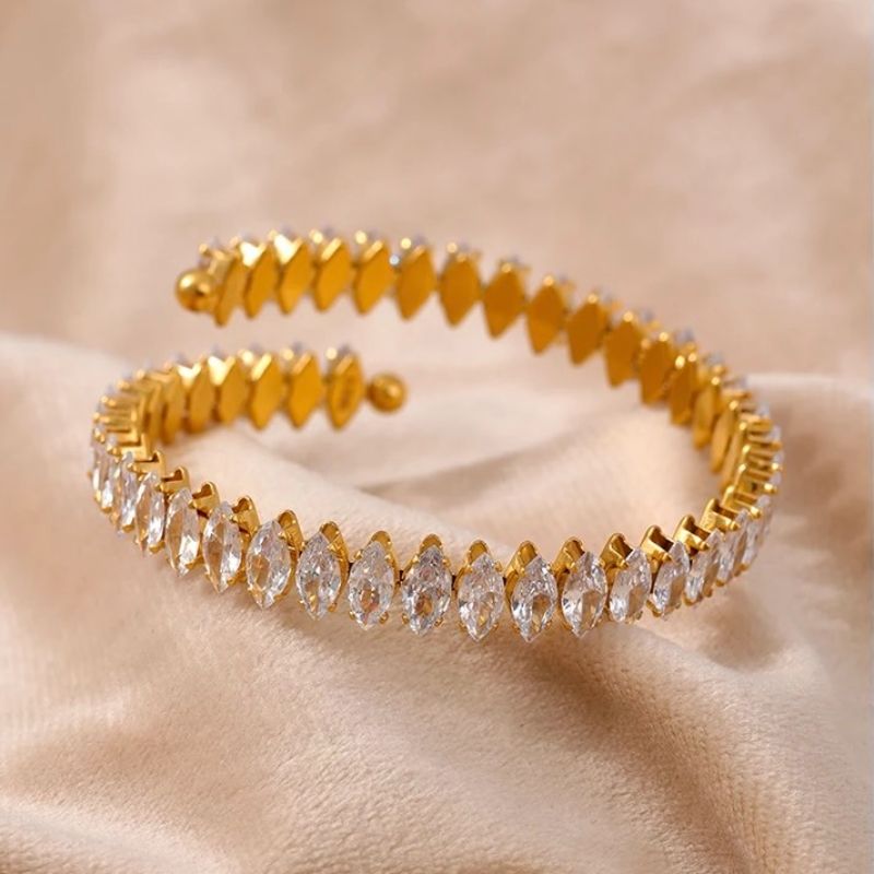 18k gold cubic zirconia bracelet