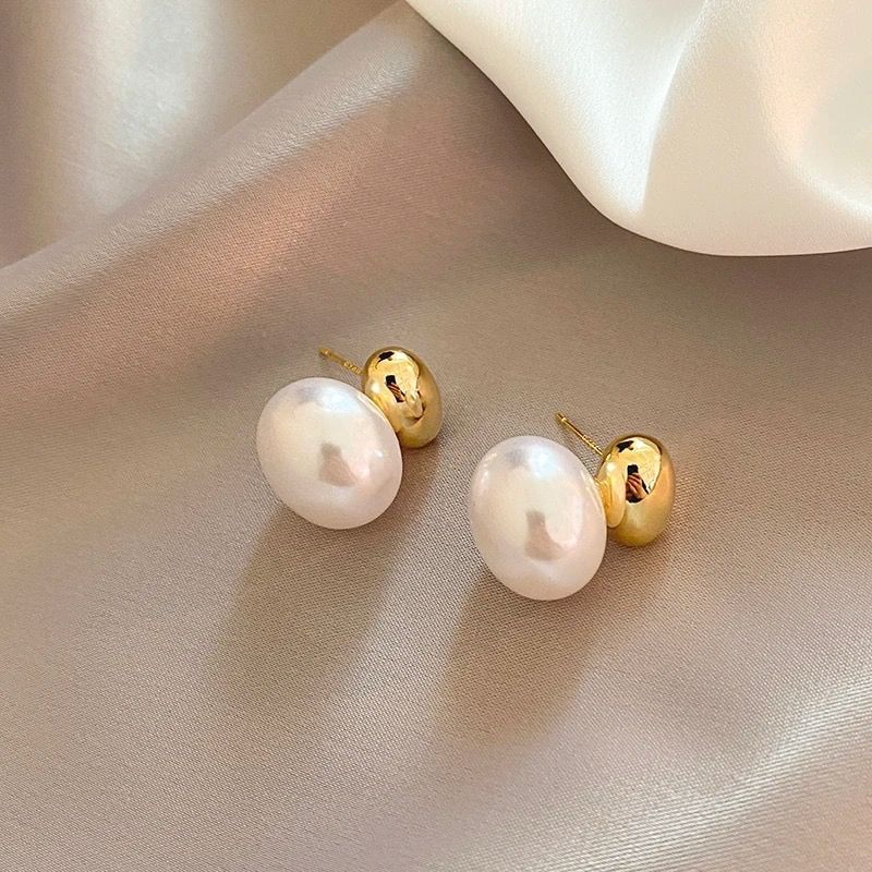 Christelle Pearl & Gold Stud Earrings