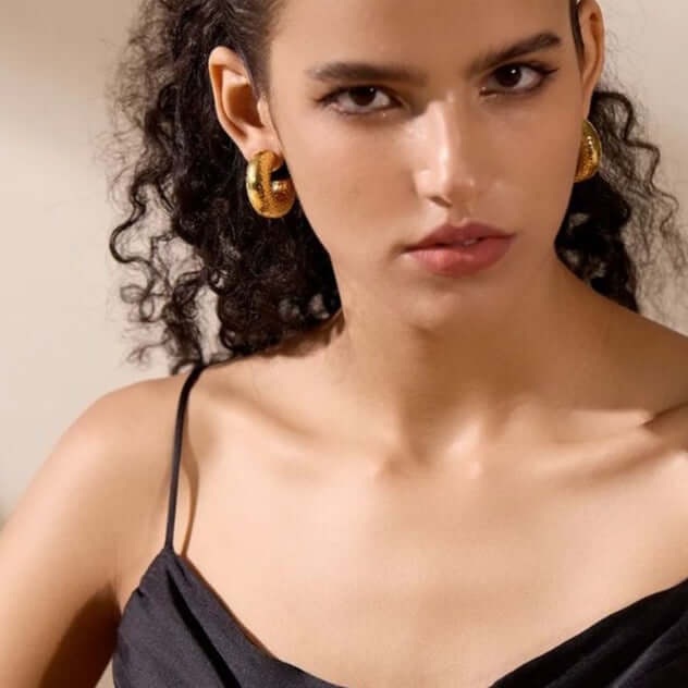 Amandi Chunky Lightweight Hoop Earrings