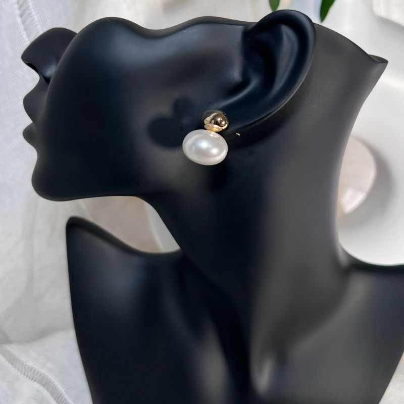 Christelle Pearl & Gold Stud Earrings