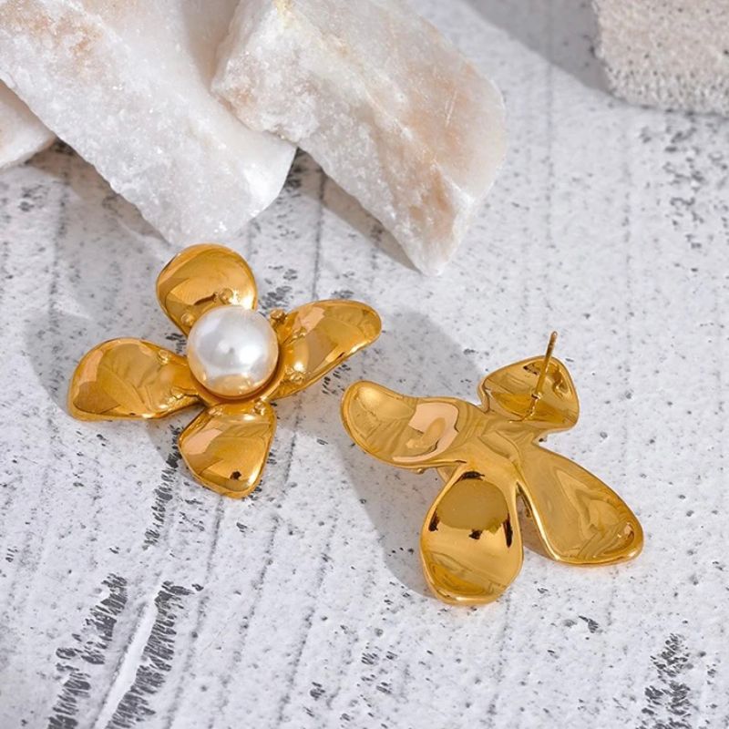 Chrystal Flower Pearl Gold Earrings