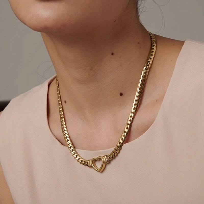 Jenna Cuban Link Heart Necklace