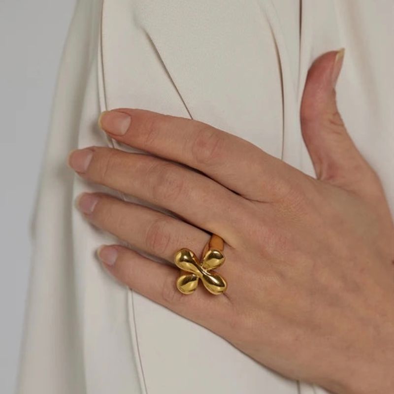 Chunky Gold Flower Ring