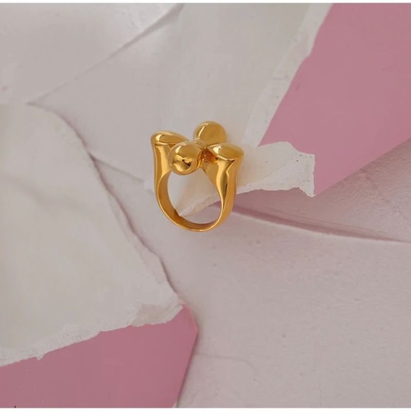 Chunky Gold Flower Ring